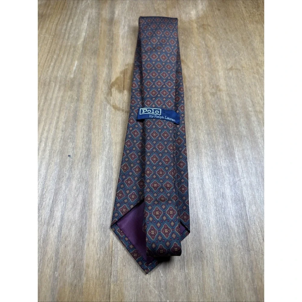 Polo Ralph Lauren men features geometric